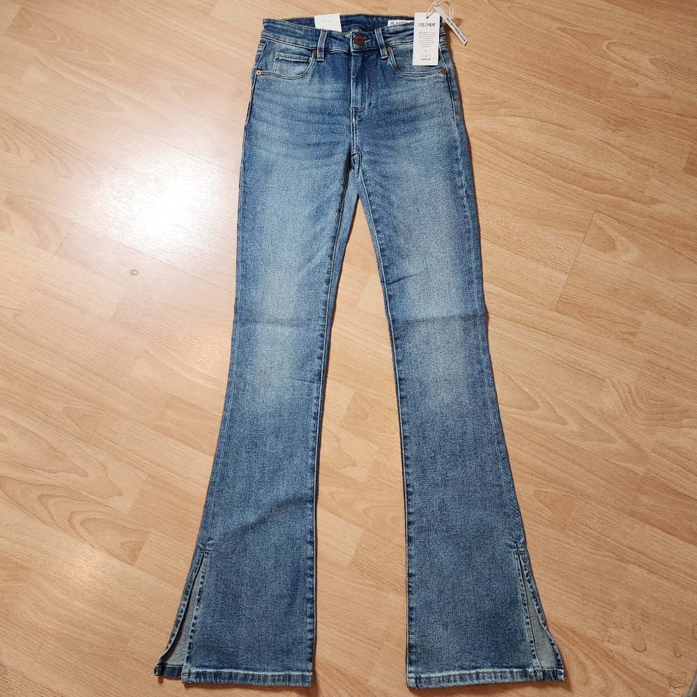 NWT Blank NYC Split Hem‎ Mini Flare Jeans Hoyt Medium Wash Stretch Denim Size 24